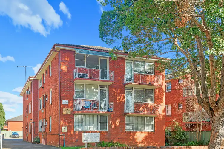 12/8 Fourth Avenue, Campsie NSW 2194