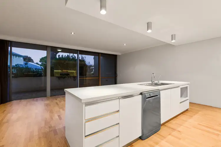1/7 College Corner, O'connor WA 6163