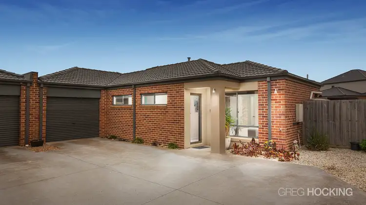 2/10 Arthur Close, Truganina VIC 3029