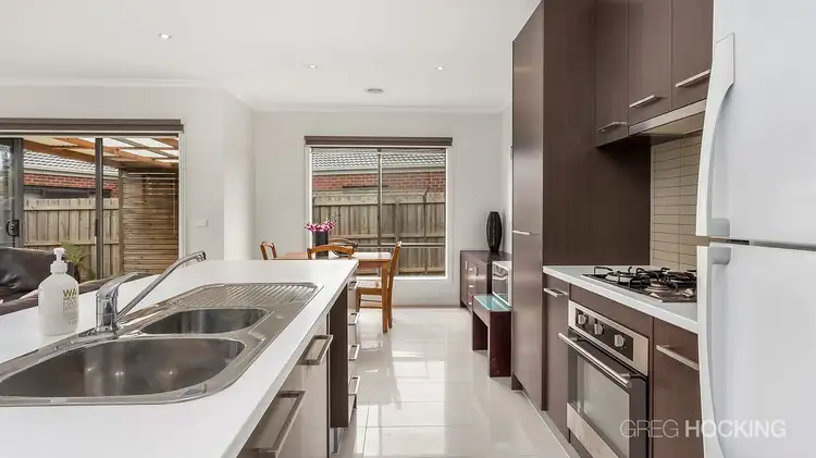 Fifth view of Homely house listing, 2/10 Arthur Close, Truganina VIC 3029