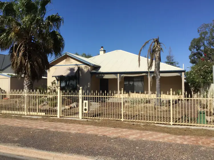 48 O'LOUGHLIN TERRACE