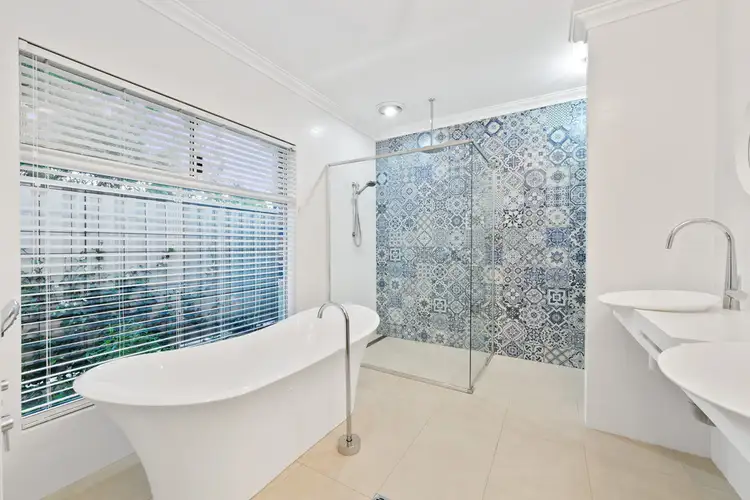 11 Howell Court, Guildford WA 6055