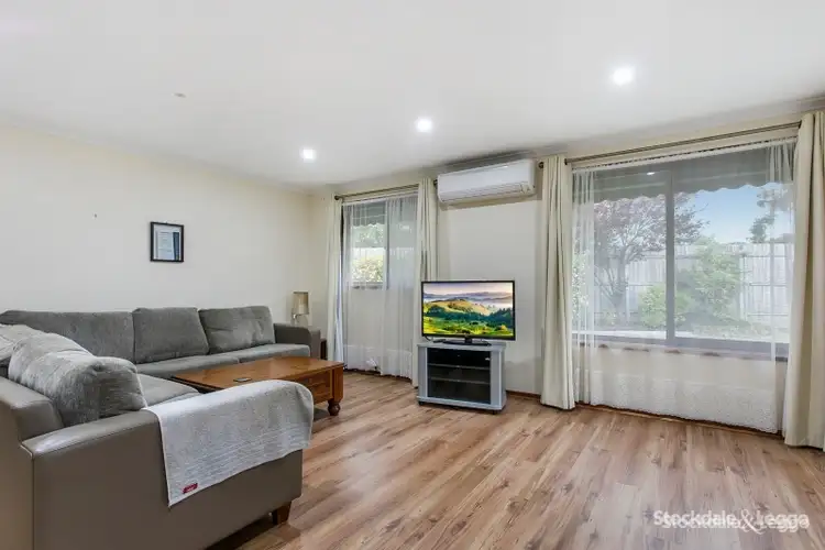 Fifth view of Homely house listing, 8 Oakwood Court, Narre Warren VIC 3805