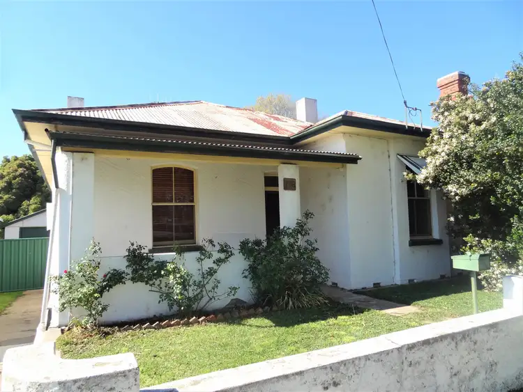 176 Seymour Street, Bathurst NSW 2795