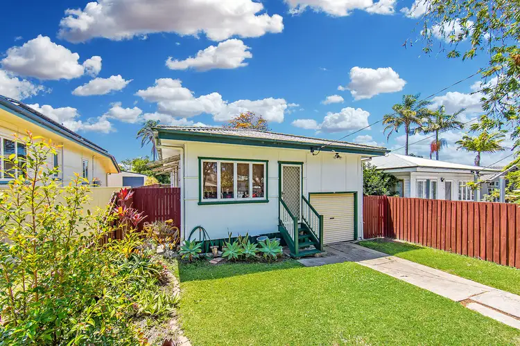 24 Ella St, Redcliffe QLD 4020