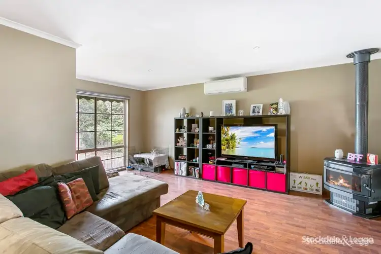 Third view of Homely house listing, 5 Waverley Close, Narre Warren VIC 3805