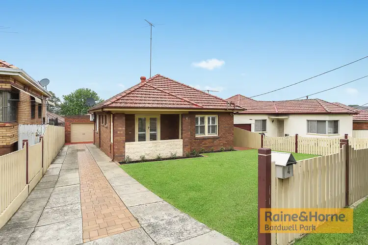 4 Poole Street, Kingsgrove NSW 2208