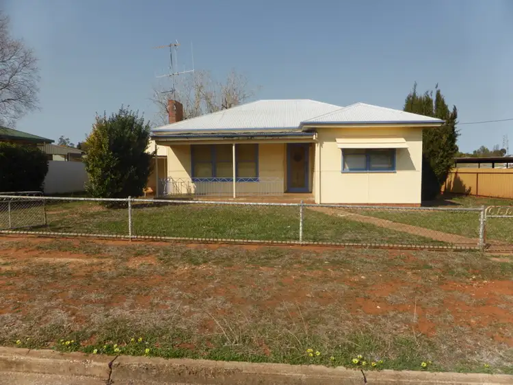35 Webb Street, Parkes NSW 2870