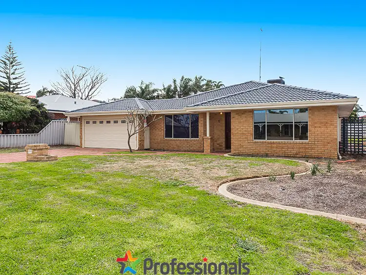6 Lambourne Place, Halls Head WA 6210