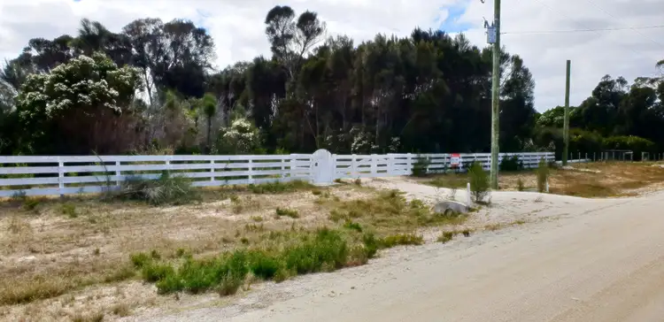 18 Boyes Road, Whitemark TAS 7255