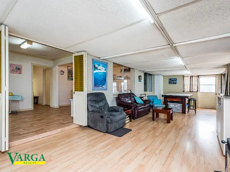 Sixth view of Homely house listing, 20 Burren Gate, Willetton WA 6155