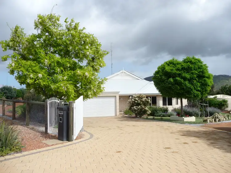 77 Andrews Avenue, York WA 6302