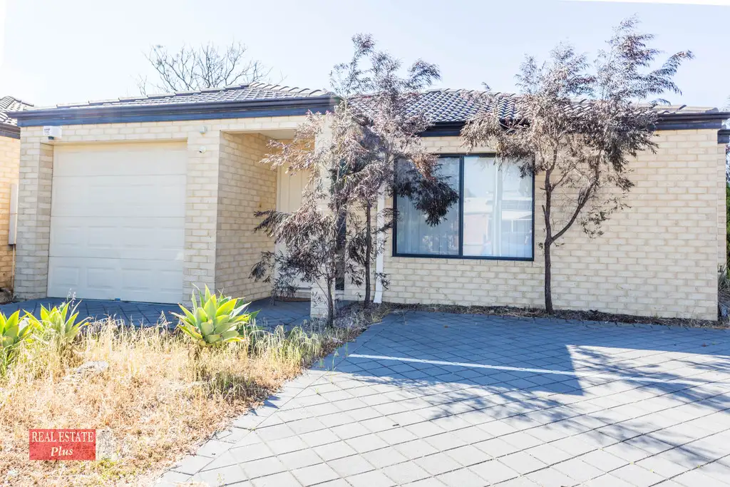 Main view of Homely villa listing, 2/7 Templeman Place, Midland WA 6056
