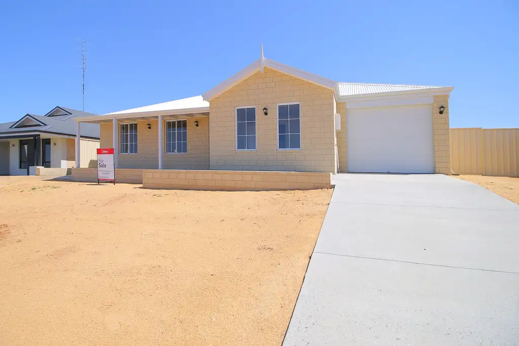 Main view of Homely house listing, 18 Golf Cresc, Northam WA 6401
