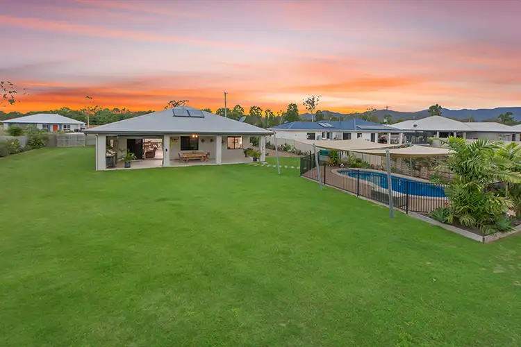 77-79 Mawson Street, Bluewater Park QLD 4818