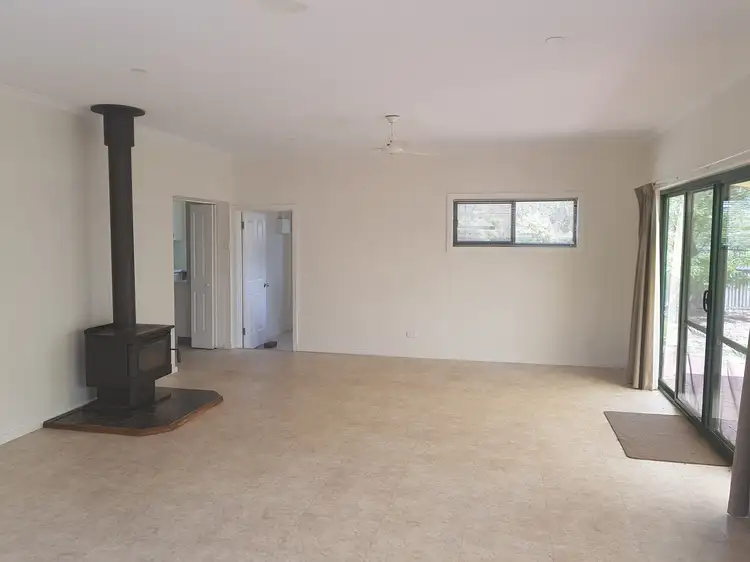 11 OCTOMAN STREET, Tumby Bay SA 5605