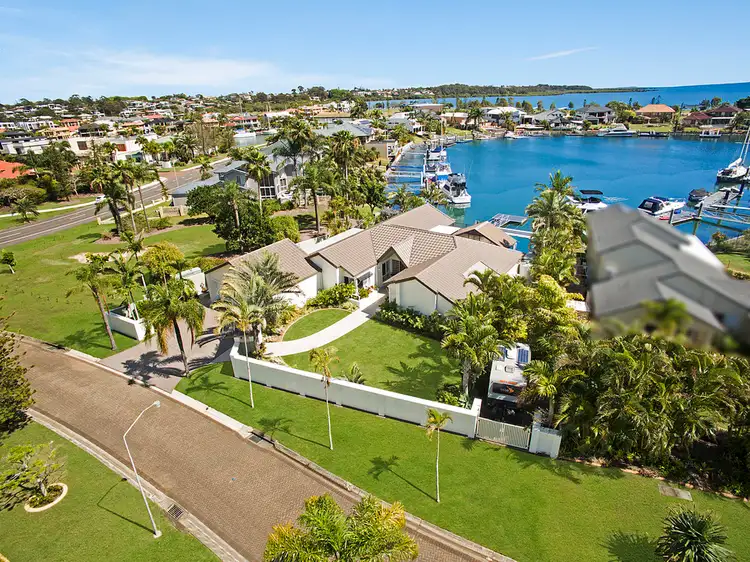 27 Seahaven Court, Raby Bay QLD 4163