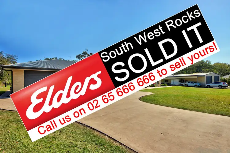 10 Carron Place, Arakoon NSW 2431