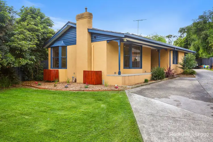 18 Bradman Ave, Mount Evelyn VIC 3796