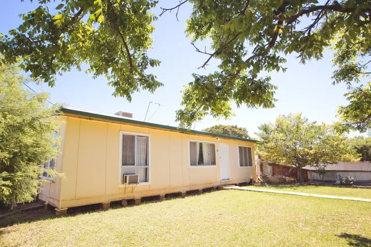 14 Young Street, Beelbangera NSW 2680