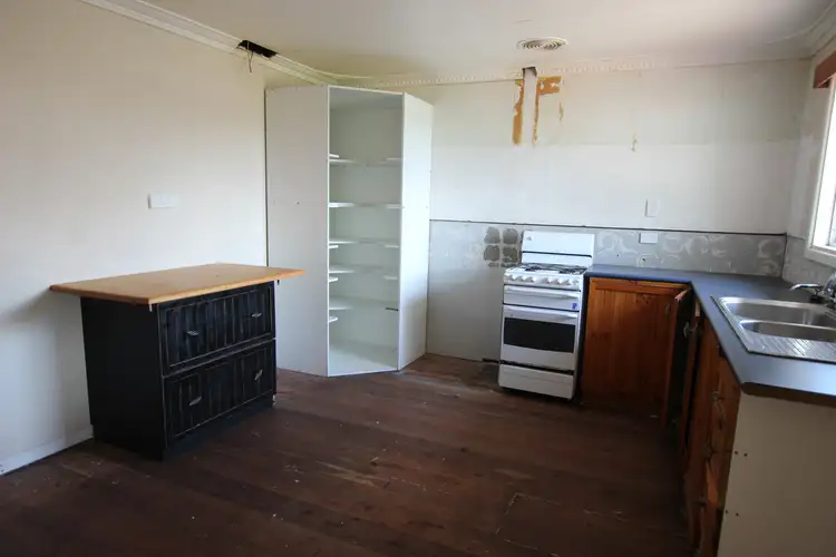 Sixth view of Homely house listing, 5 Centennial Avenue, Harvey WA 6220