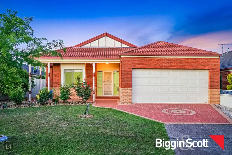 28 knightsbridge Drive, Tarneit VIC 3029