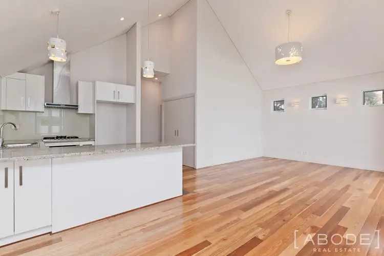 9A Bruce Street