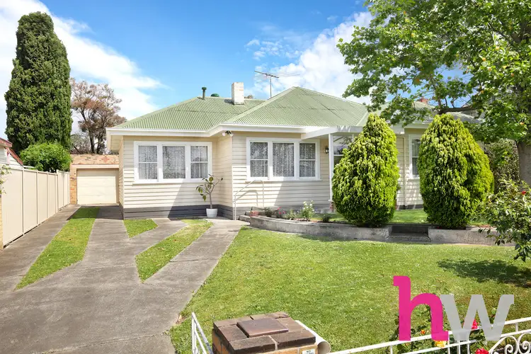 20 Logan Street, Hamlyn Heights VIC 3215