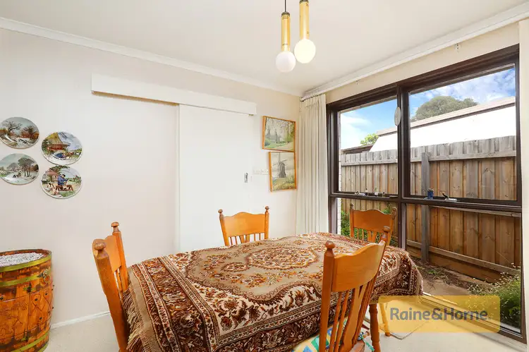 Fifth view of Homely house listing, 10 Lancaster Way, Melton West VIC 3337