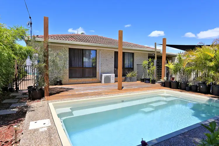63 Cunningham Street, Urangan QLD 4655
