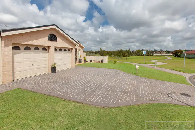 Second view of Homely house listing, 17 Willow Close, Thornton NSW 2322