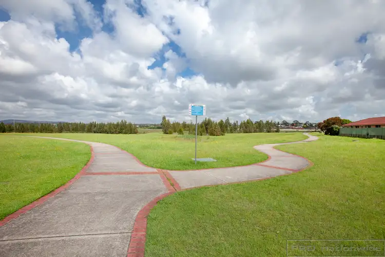 Third view of Homely house listing, 17 Willow Close, Thornton NSW 2322