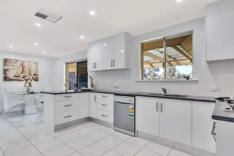 20 Conington Crescent, Morphett Vale SA 5162