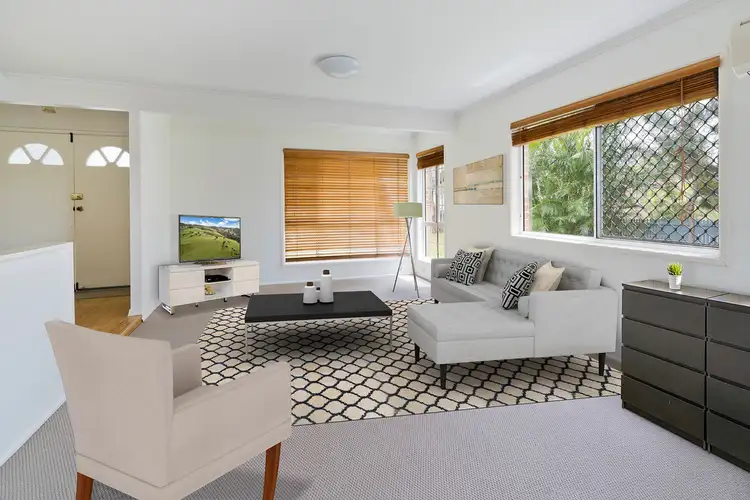 2 Greenfern Place, Ferny Grove QLD 4055
