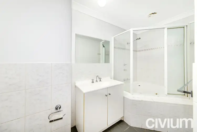 Fifth view of Homely apartment listing, 71 Byron Court, Phillip ACT 2606