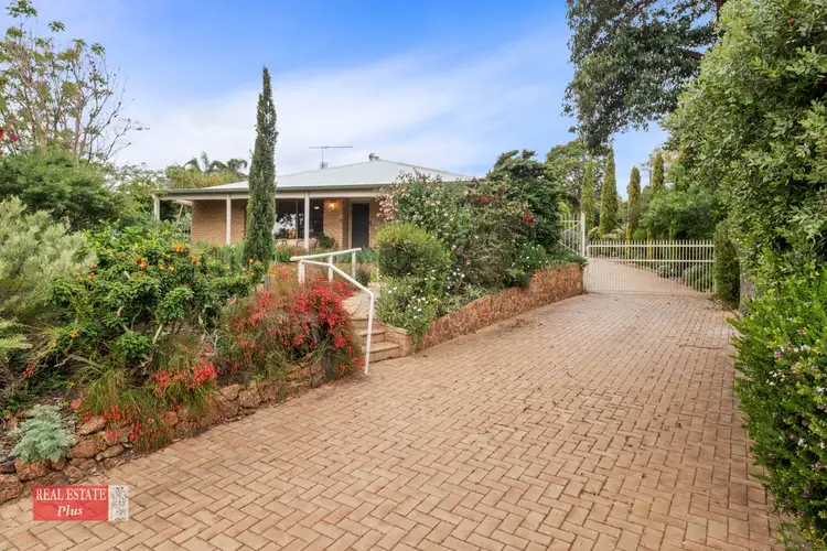 28 Ward Avenue, Greenmount WA 6056
