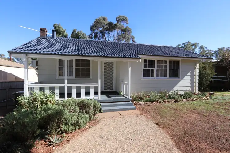 60 Jellicoe Street, Temora NSW 2666