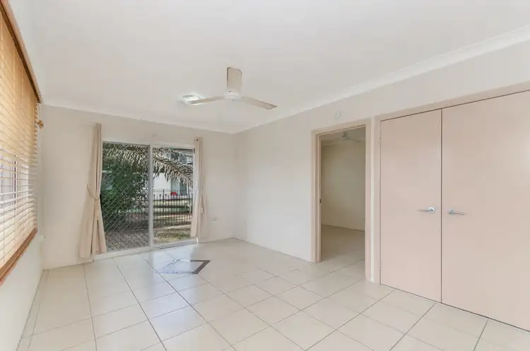 Fourth view of Homely unit listing, 9/36-38 Henry Street, West End QLD 4810