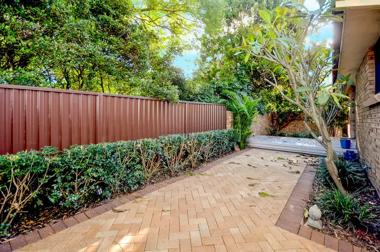4/64 Port Hacking Road, Sylvania NSW 2224