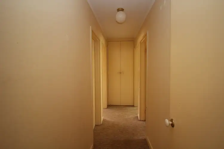 Sixth view of Homely unit listing, 2/9 Gamble Place, Orelia WA 6167