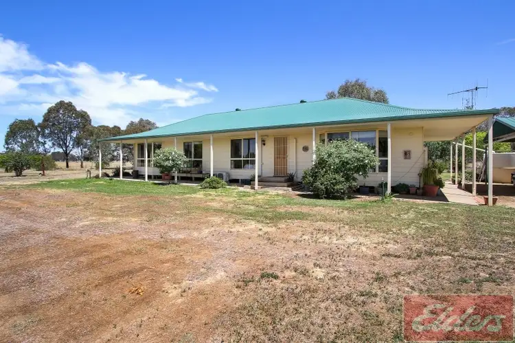32 Lake Rowan Swamp Road, Lake Rowan VIC 3727