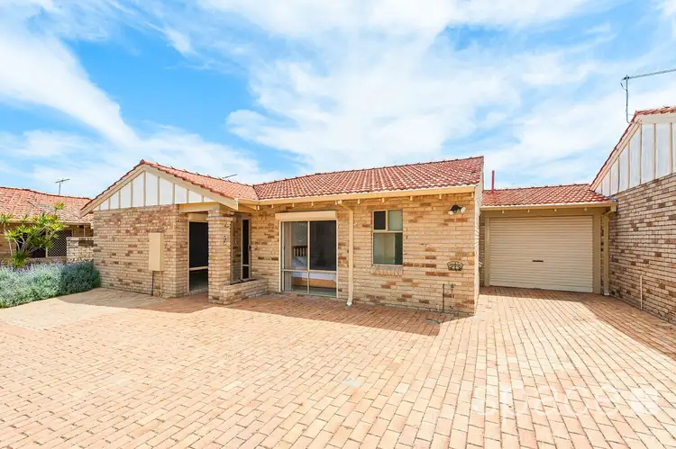 2/83 Murray Road, Bicton WA 6157