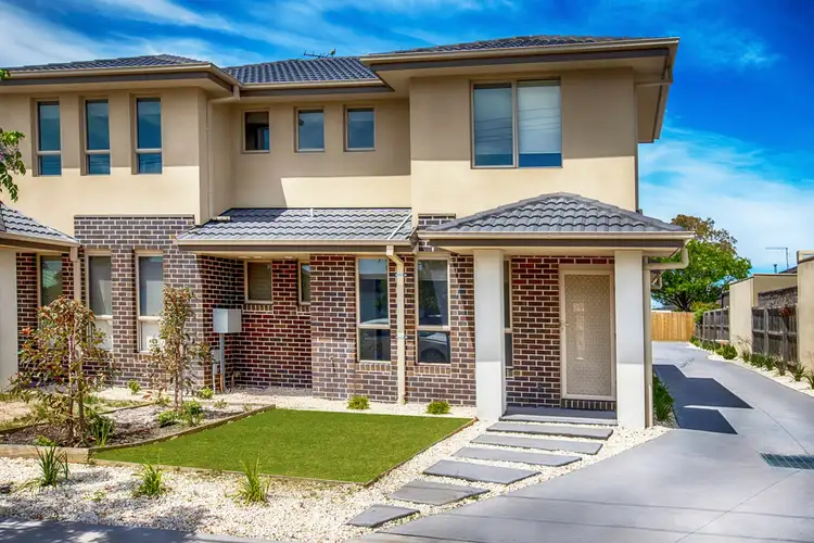 Fourth view of Homely townhouse listing, 2/28 Woodbine Grove, Chelsea VIC 3196