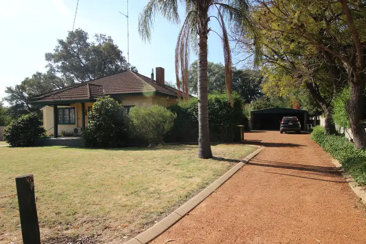 10 Mitchell Avenue