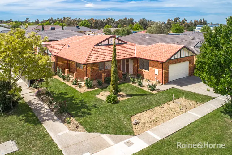 51 Bradman Drive, Sunbury VIC 3429