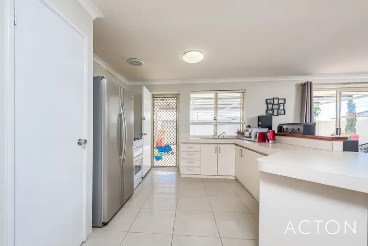 Fourth view of Homely house listing, 2 Shortridge Way, Quinns Rocks WA 6030