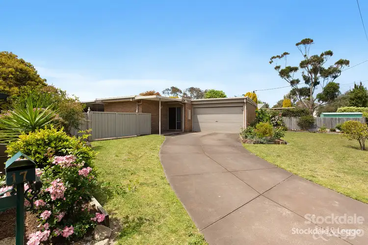 17 Wingara Drive, Capel Sound VIC 3940