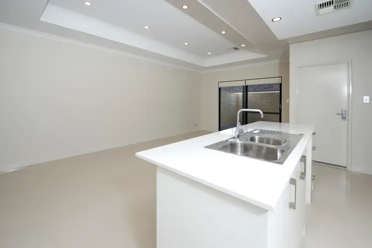 Fourth view of Homely unit listing, 1/29 Frederick Road, Hamilton Hill WA 6163
