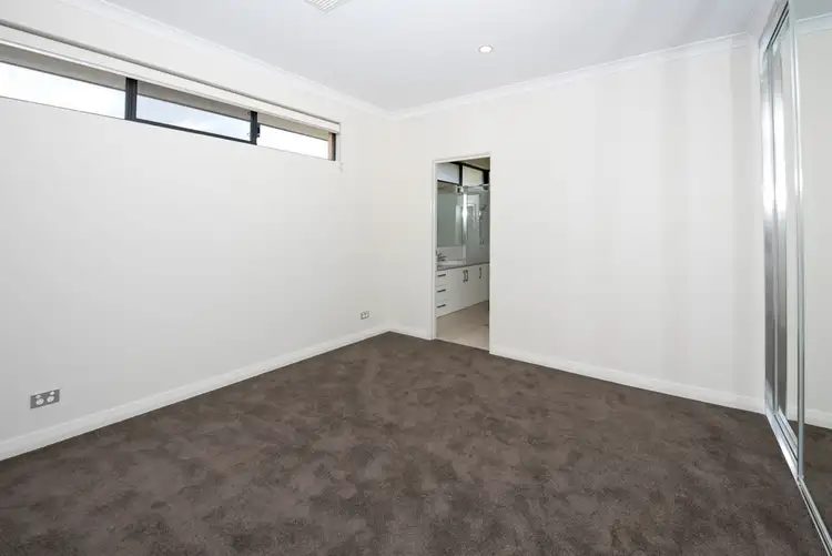 Sixth view of Homely unit listing, 1/29 Frederick Road, Hamilton Hill WA 6163