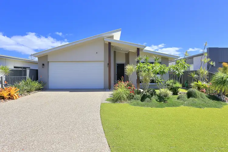 Second view of Homely house listing, 6 Morinda Way, Urraween QLD 4655